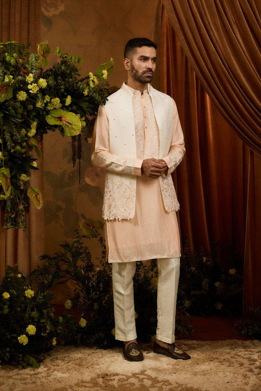 Peach & white silk koti set with thread embroidery