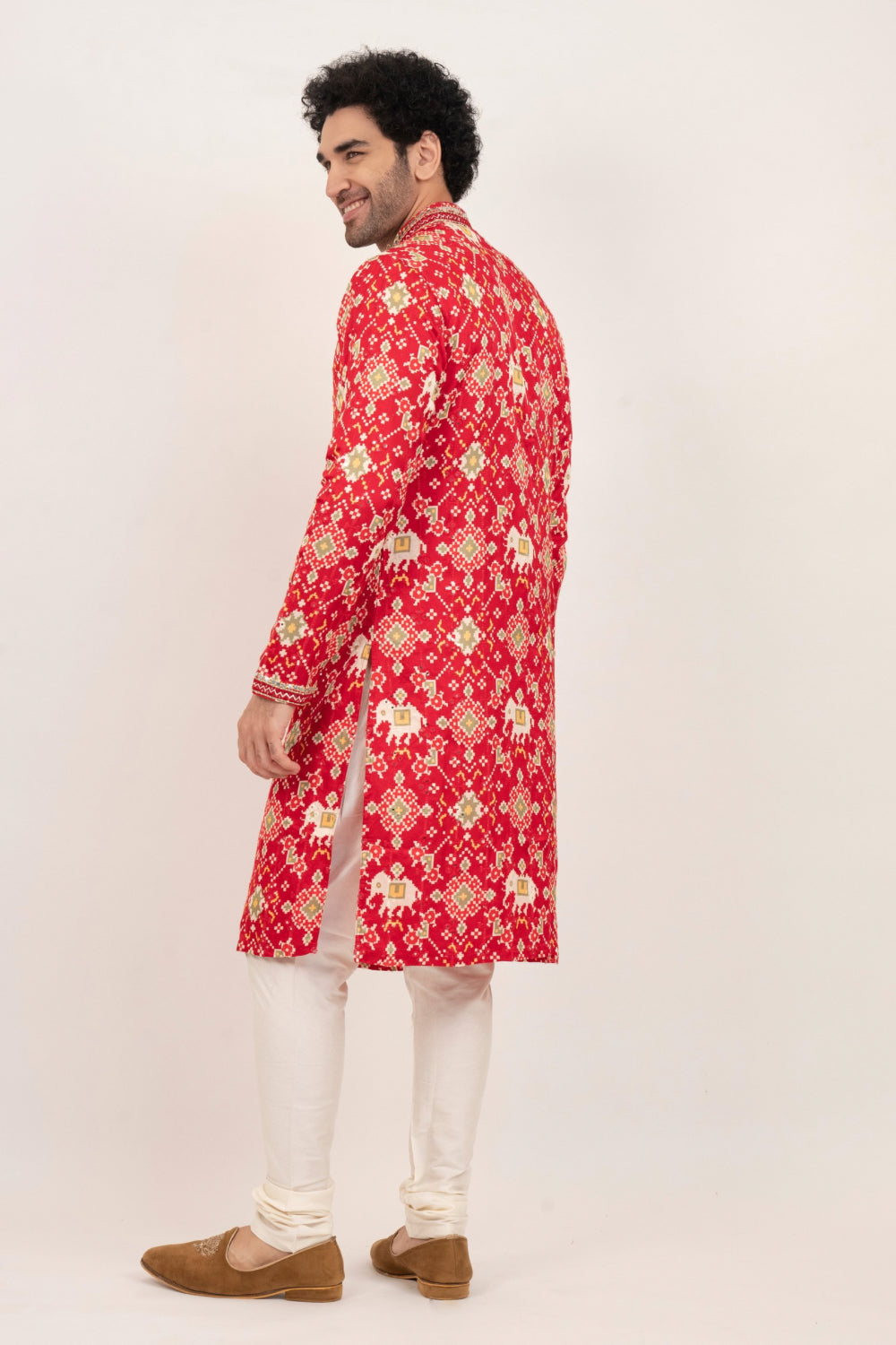 Resham Embroidered satin linen kurta set with kasab and mirror work