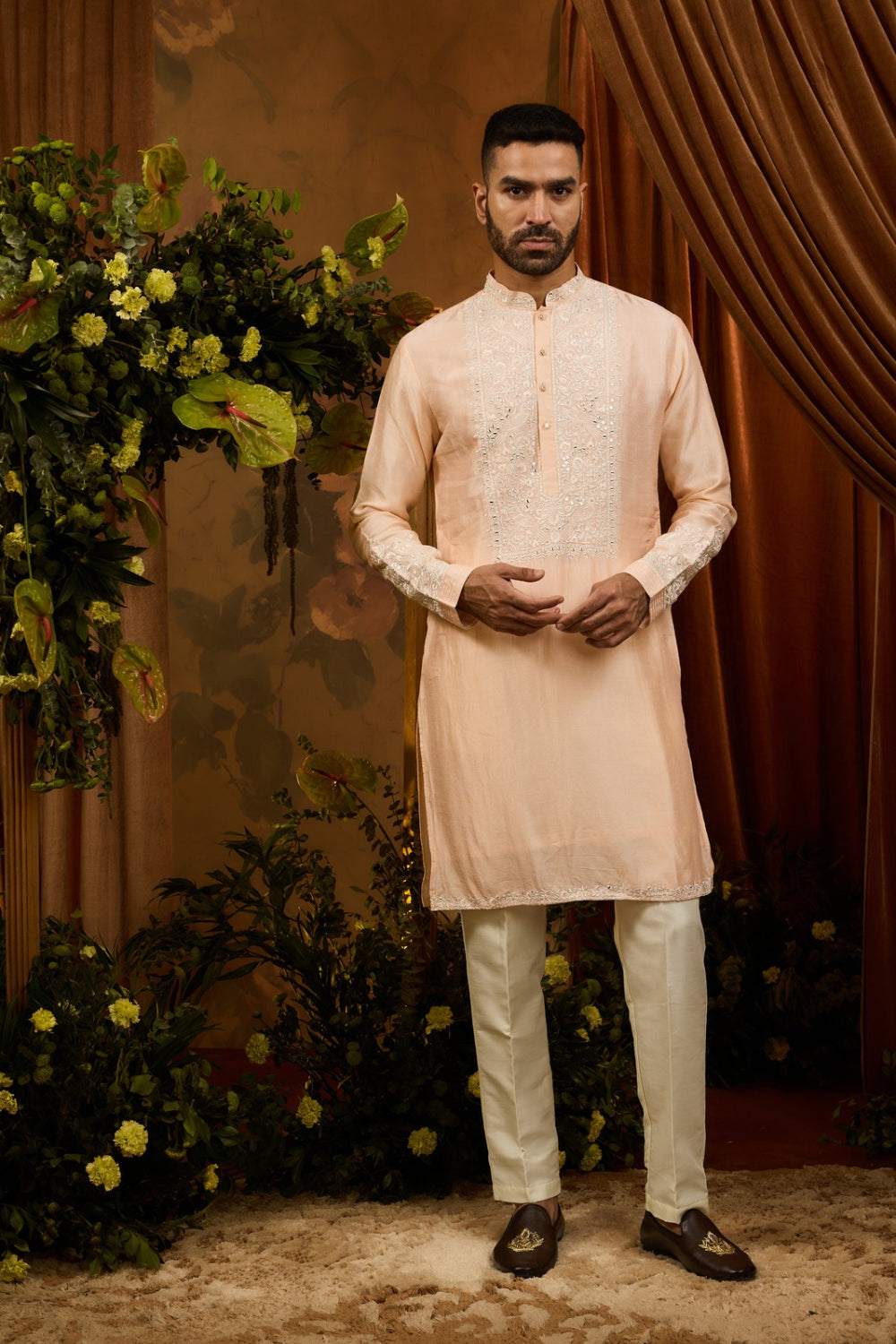 Peach & white silk koti set with thread embroidery