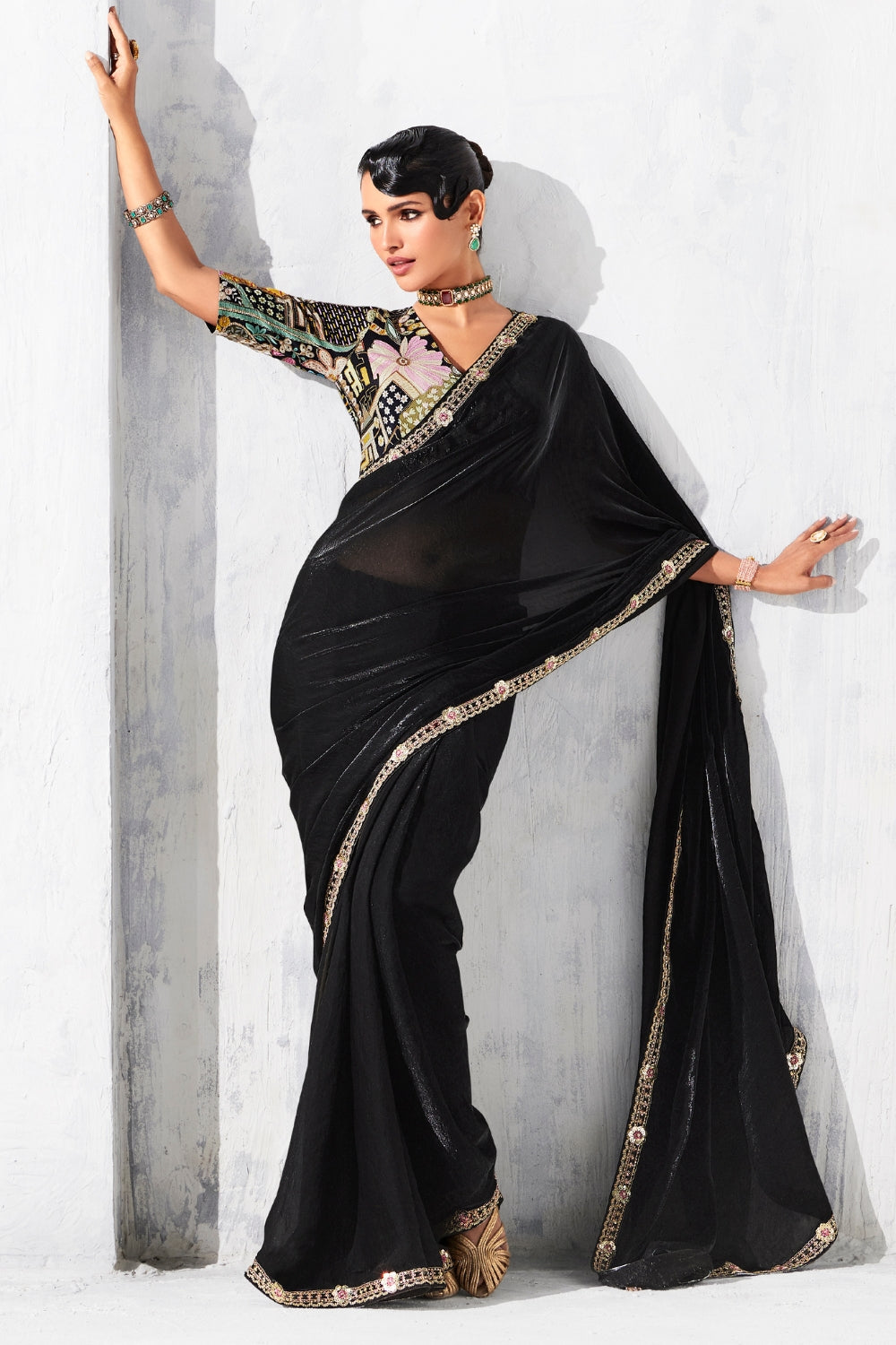 BLACK SAREE WITH SEQUINS AND EMBROIDERY