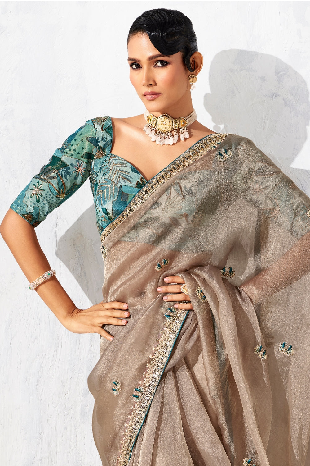 BROWN SAREE WITH SEQUINS AND EMBROIDERY