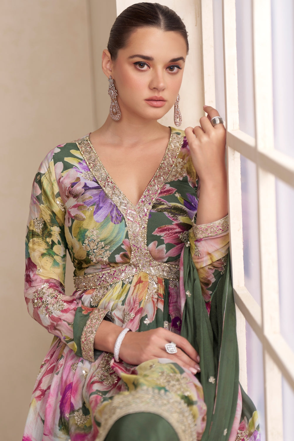 CHINON PALAZZO SUIT WITH EMBROIDERY AND SEQUINS