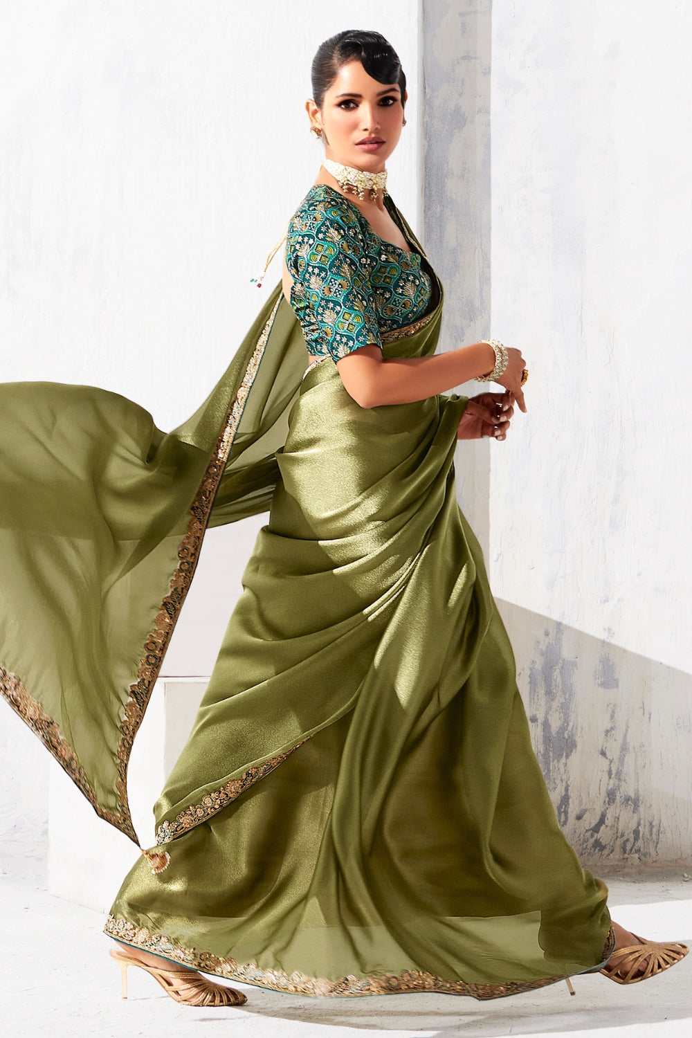 GREEN SAREE WITH SEQUINS AND EMBROIDERY