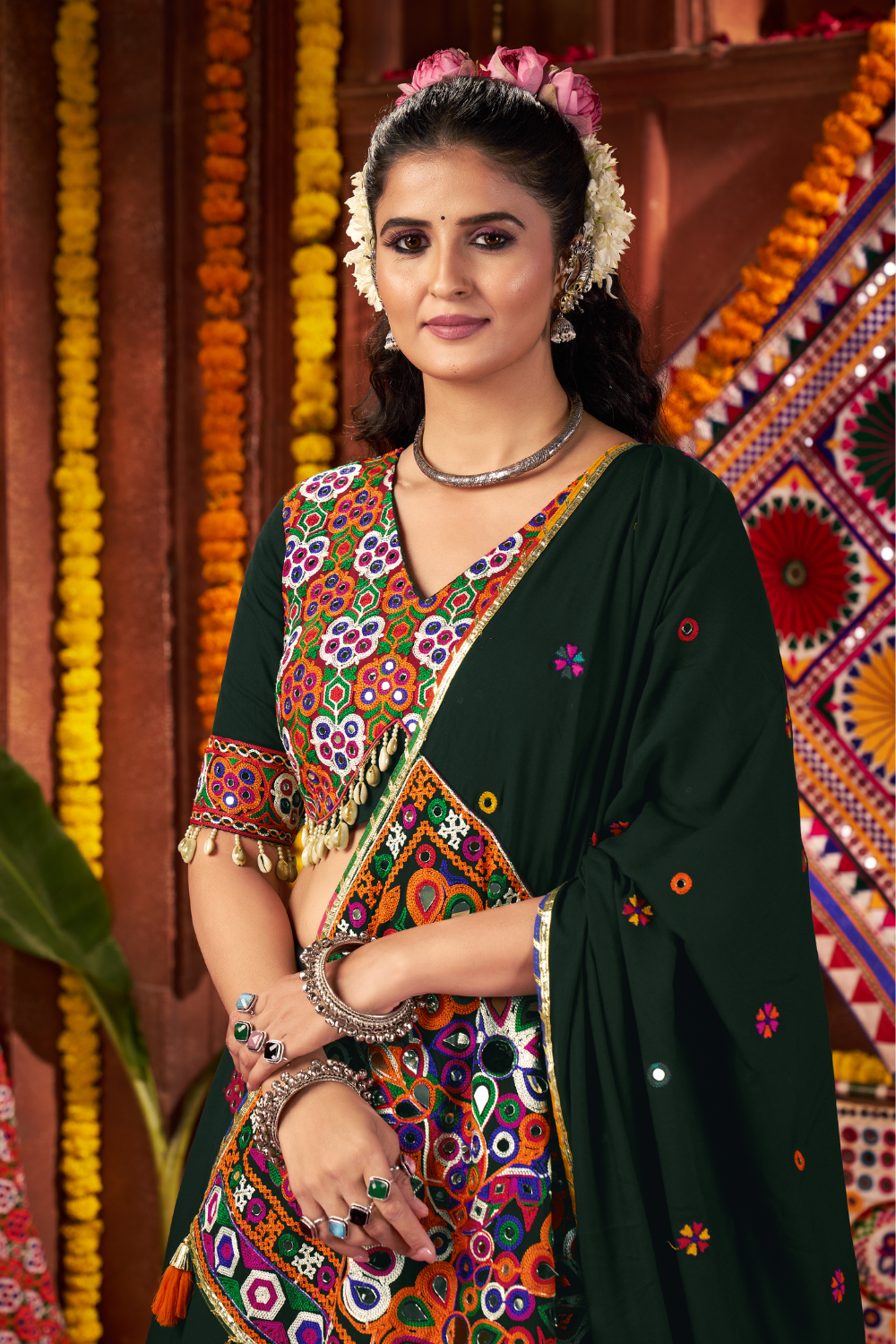 GREEN VISCOSE COTTON NAVRATRI CHANIYA CHOLI WITH THREAD WORK AND LAMPI BOARDER