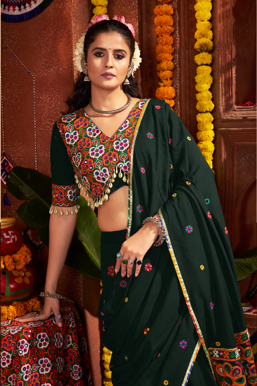 GREEN VISCOSE COTTON NAVRATRI CHANIYA CHOLI WITH THREAD WORK AND LAMPI BOARDER