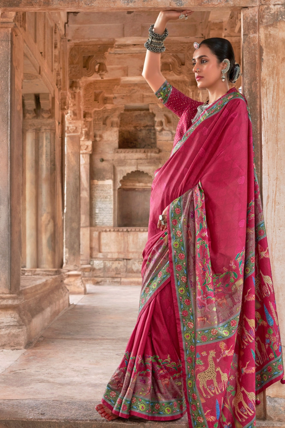 ORGANZA SAREE WITH ZARI
