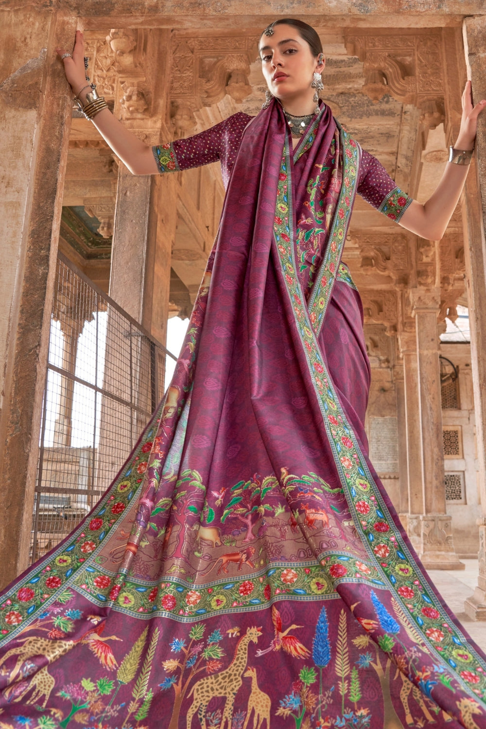 ORGANZA SAREE WITH ZARI