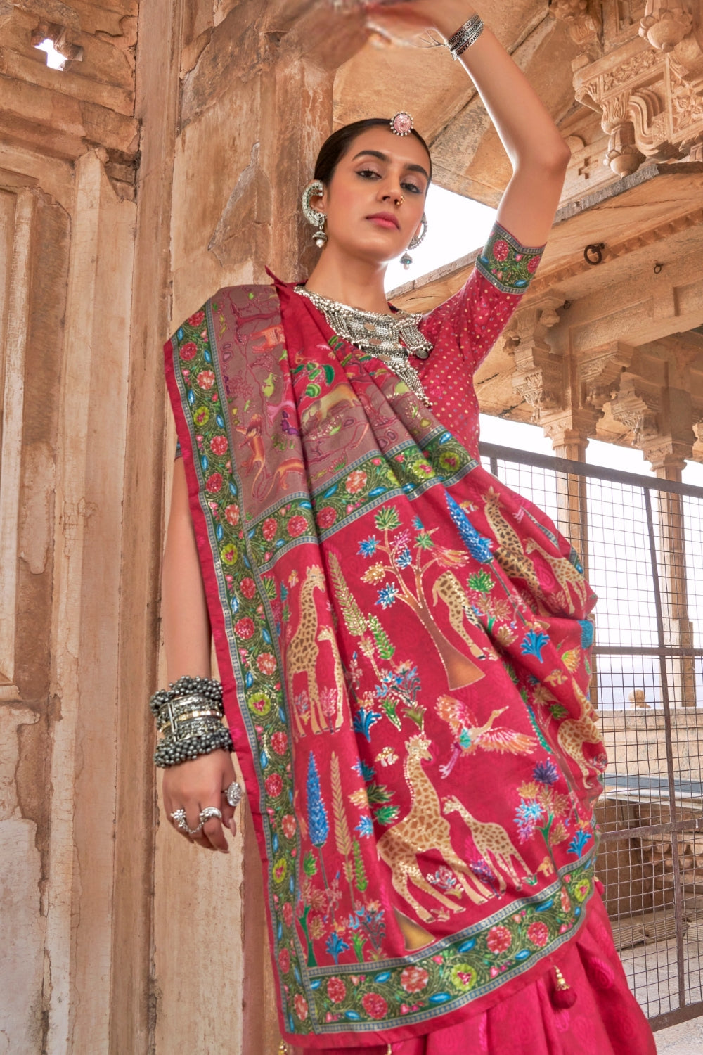 ORGANZA SAREE WITH ZARI