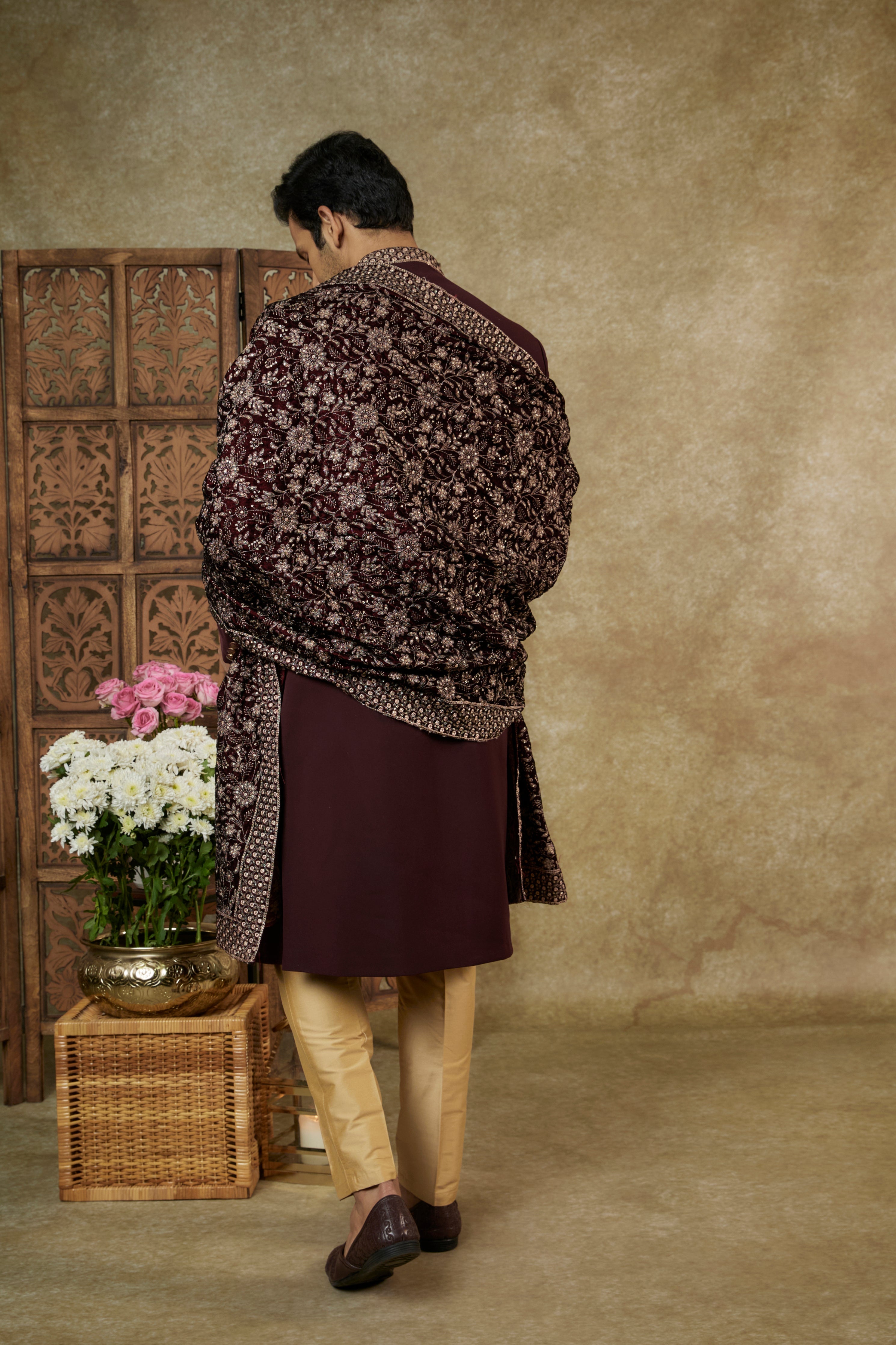 LUCKNOWI VELVET NAWABI SHERWANI SET