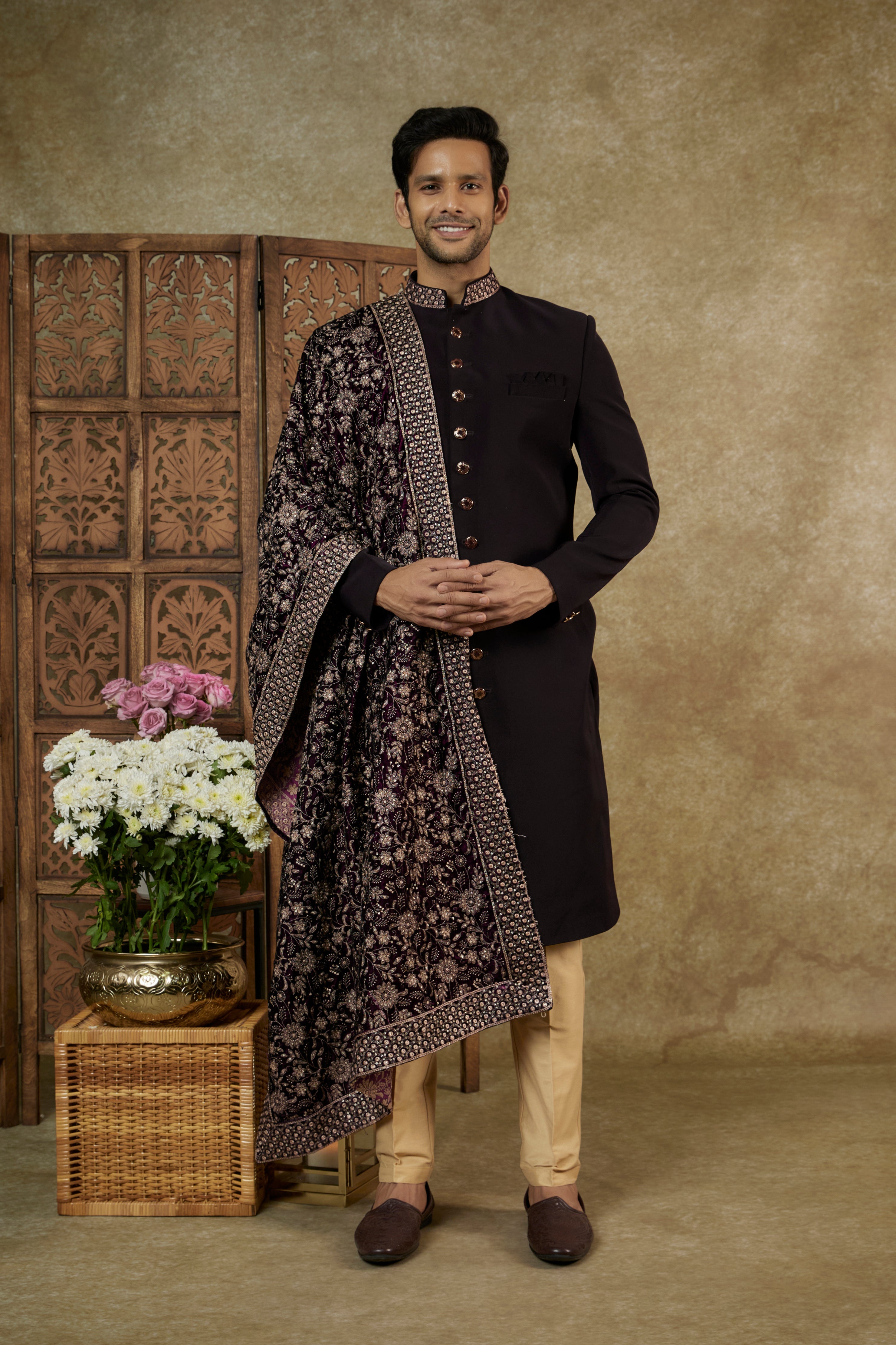 LUCKNOWI VELVET NAWABI SHERWANI SET