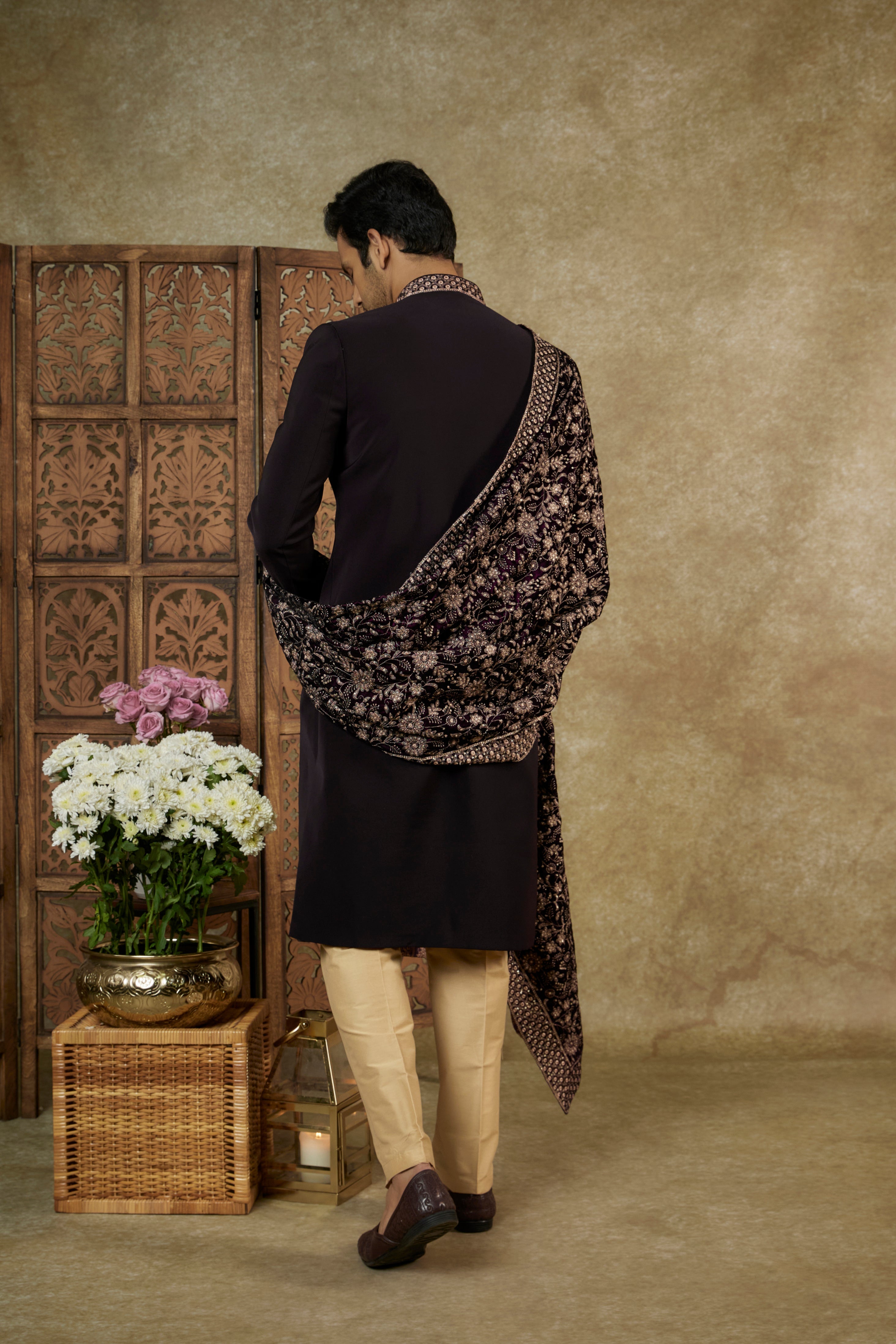 LUCKNOWI VELVET NAWABI SHERWANI SET