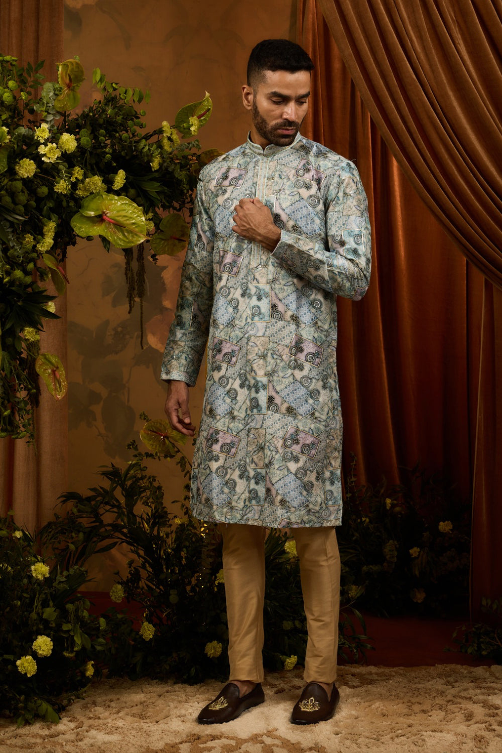 Multicolour silk kurta set with thread work