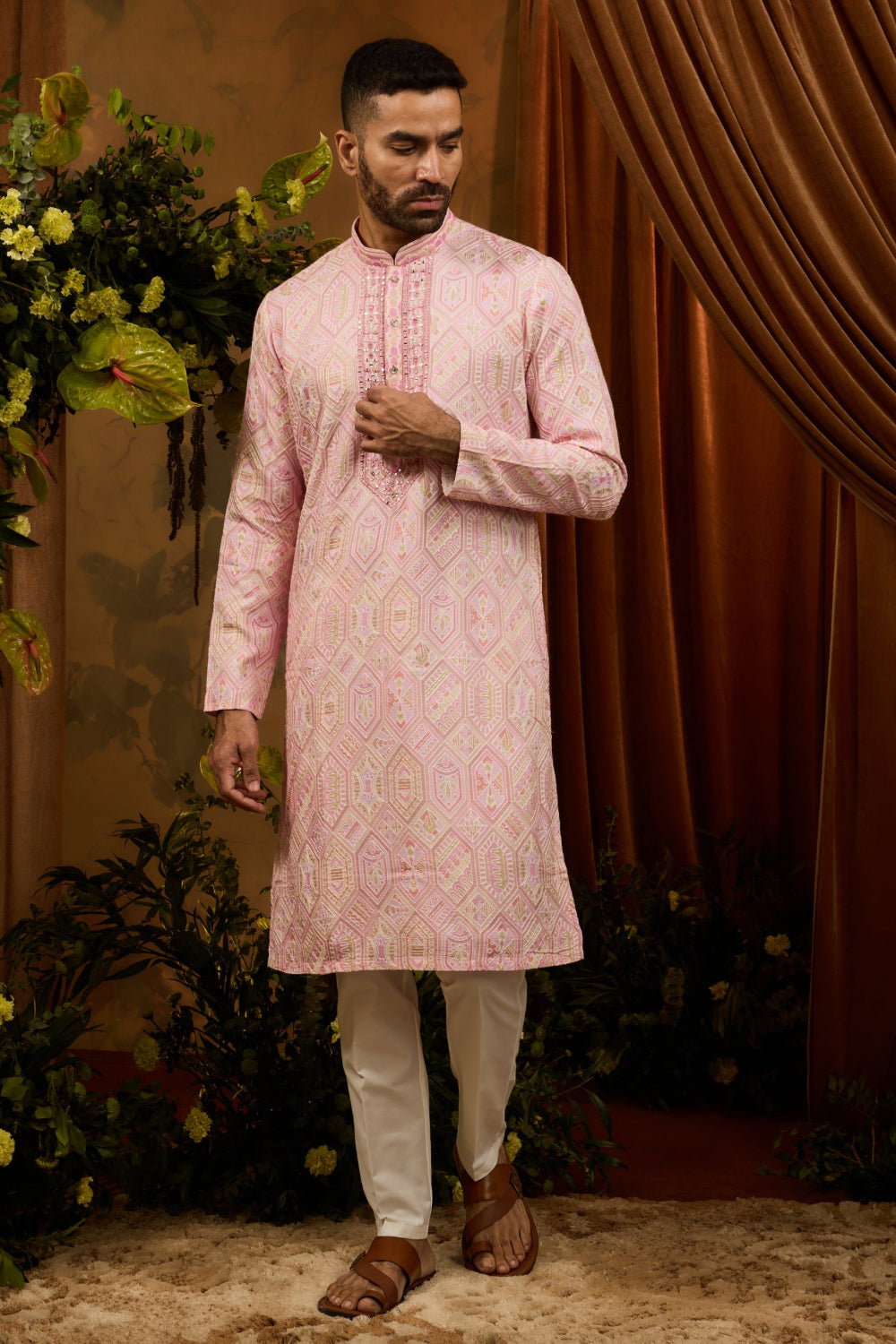 Pink silk kurta set with mirror and thread work