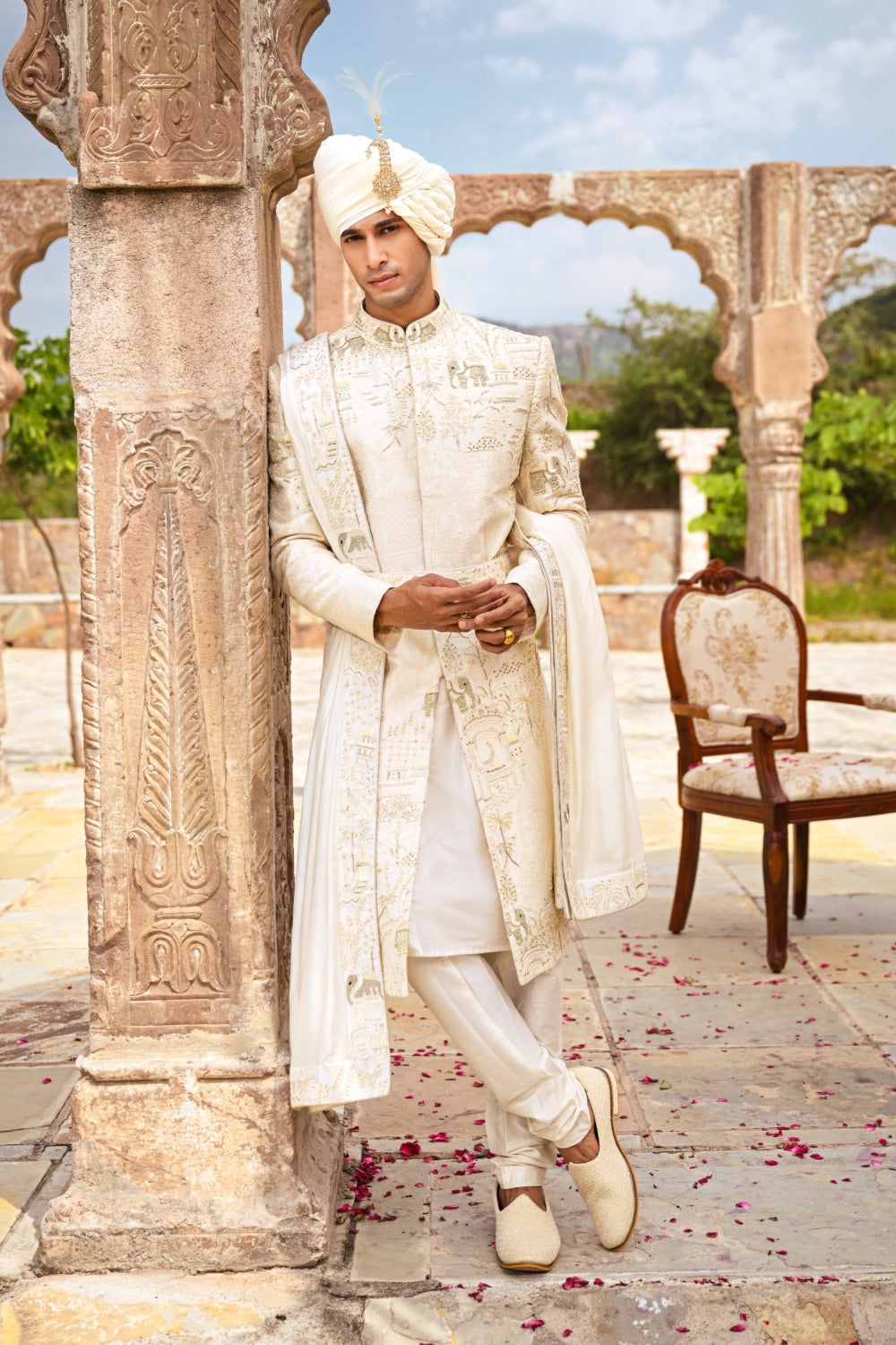 Off-White silk zardozi embroidered sherwani