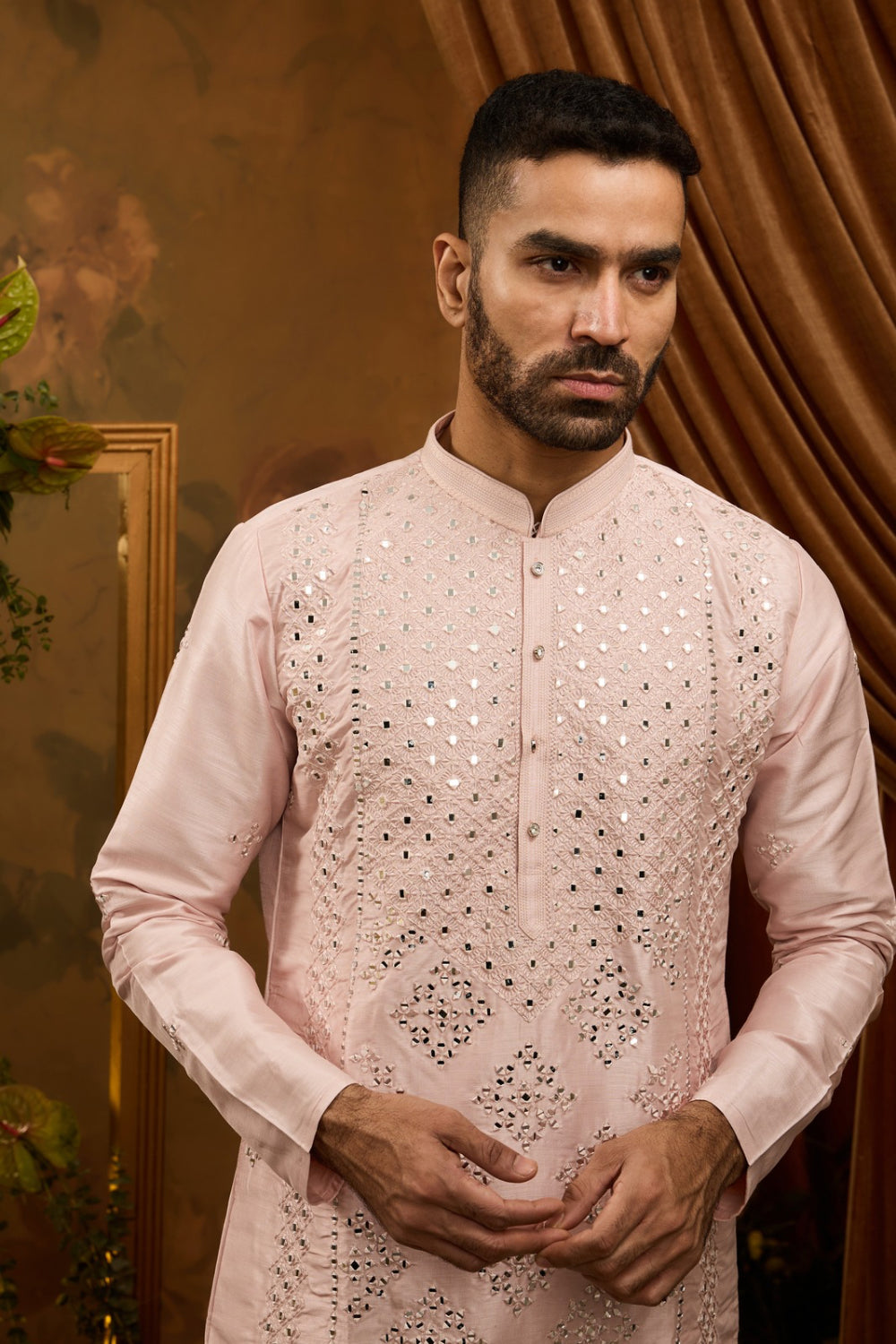 Peach silk mirror embroidered kurta set with thread work