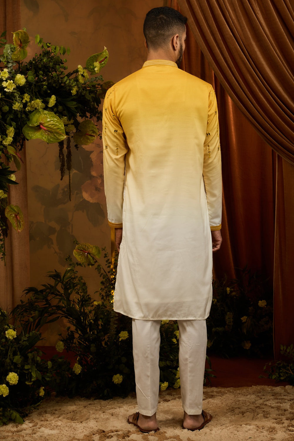 Yellow-white ombre silk kurta set with thread embroidery and mirror work