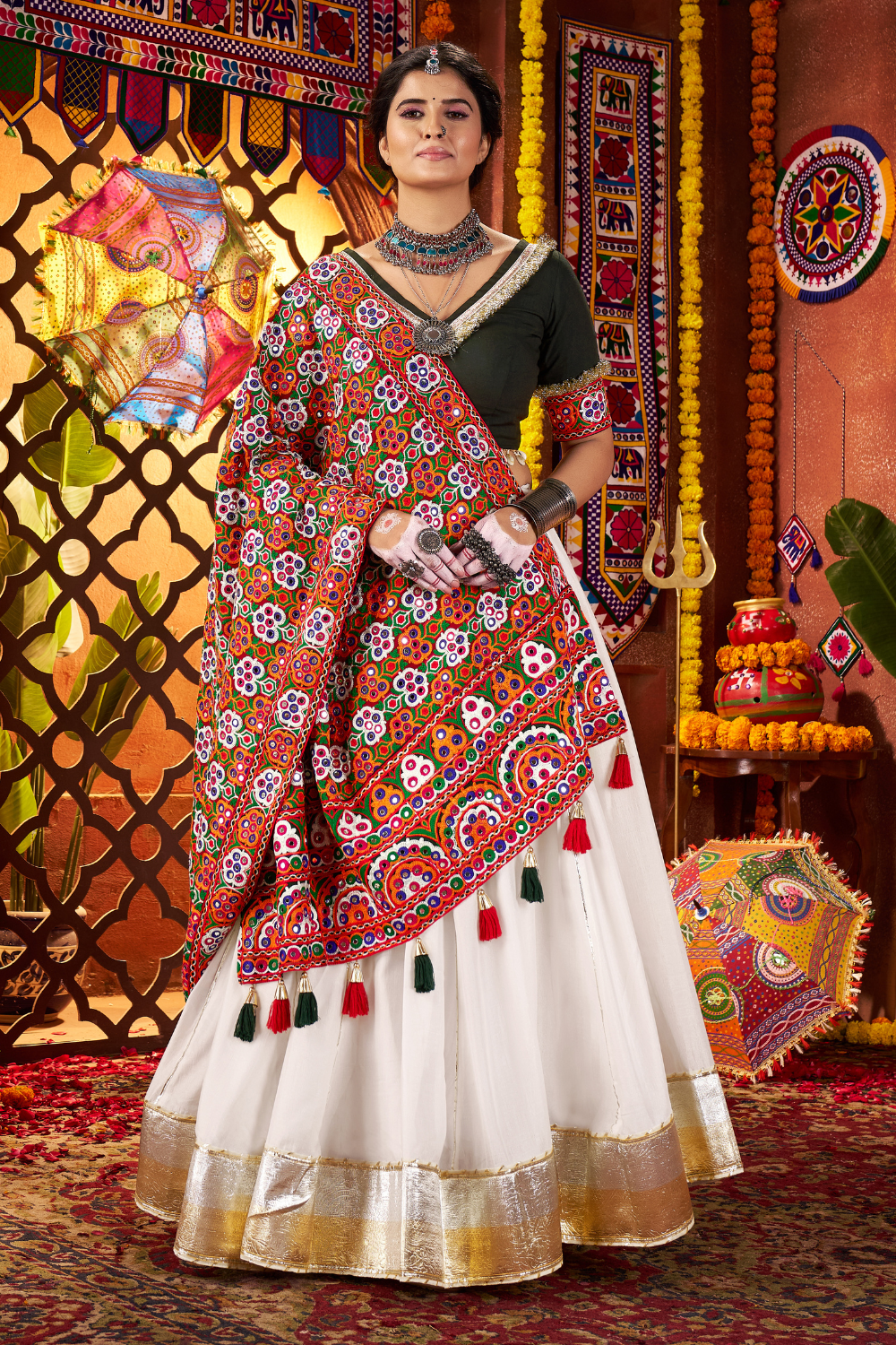WHITE SILK THREAD AND HAND WORK NAVRATRI CHANIYA CHOLI