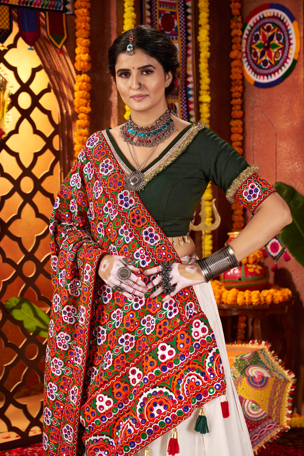 WHITE SILK THREAD AND HAND WORK NAVRATRI CHANIYA CHOLI