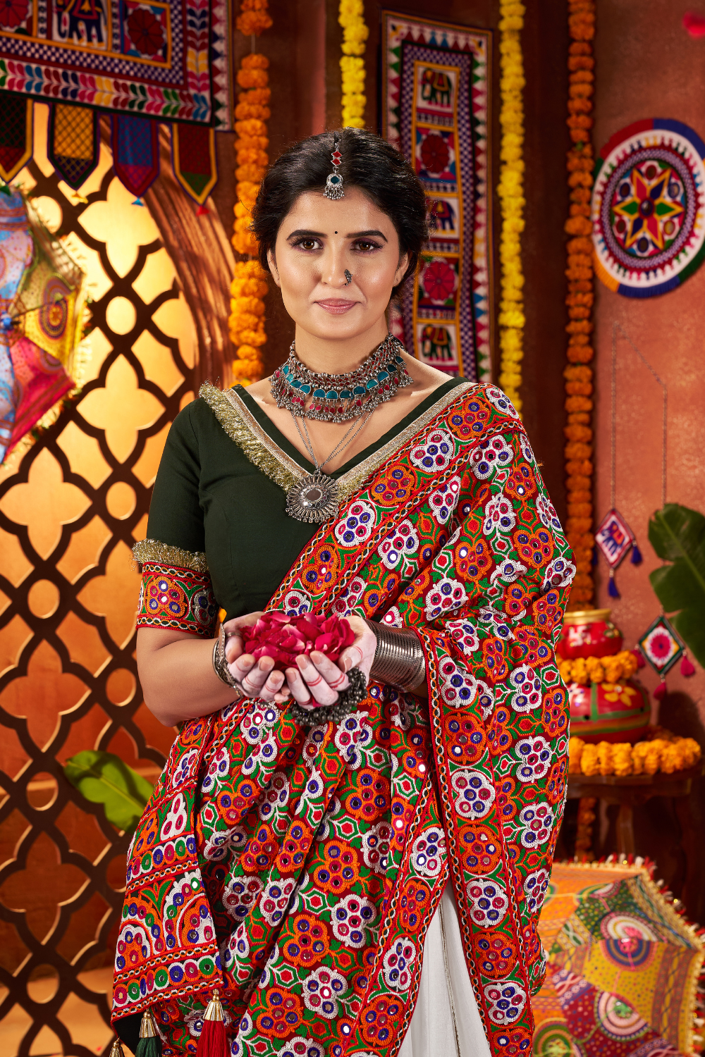 WHITE SILK THREAD AND HAND WORK NAVRATRI CHANIYA CHOLI
