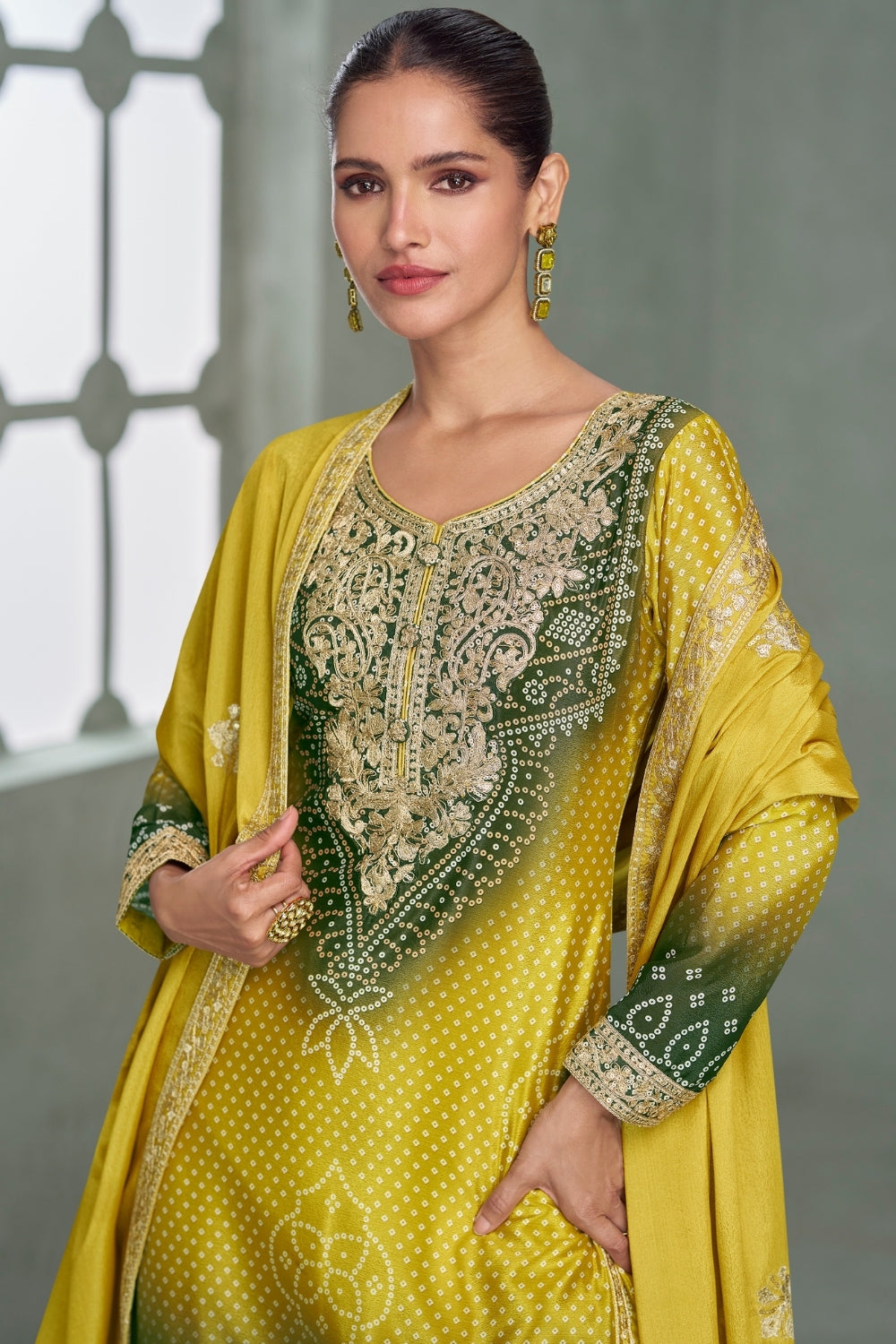 CHINON PALAZZO SUIT WITH EMBROIDERY AND SEQUINS