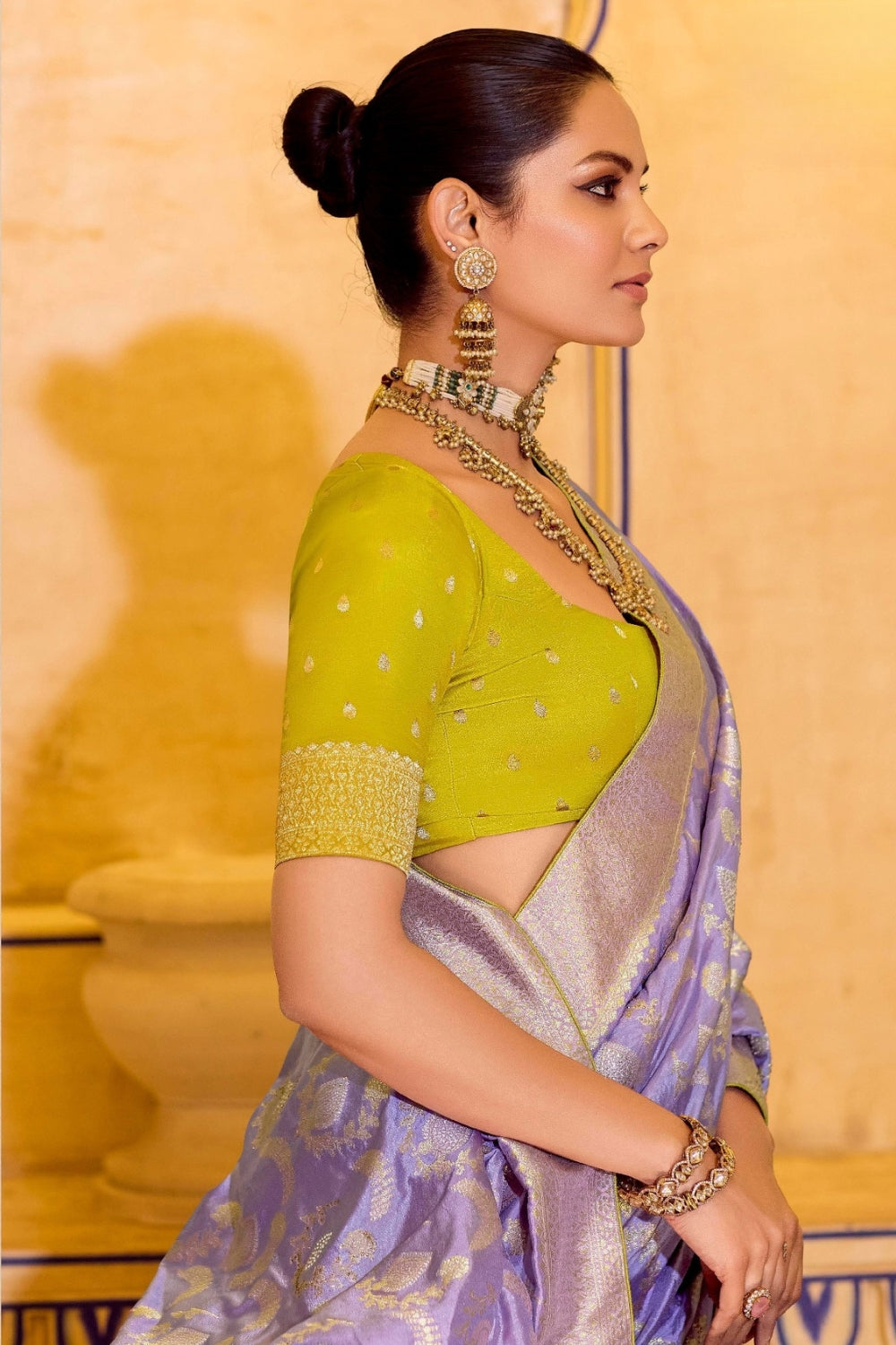 Lavender Banarasi Weaving Silk Saree