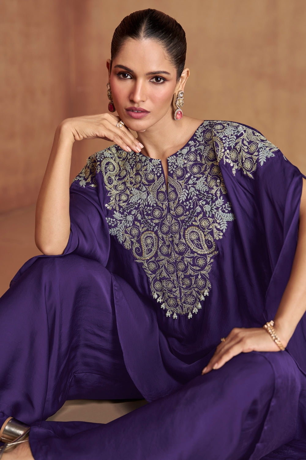 PURPLE PALAZZO SUIT WITH SEQUINS AND EMBROIDERY