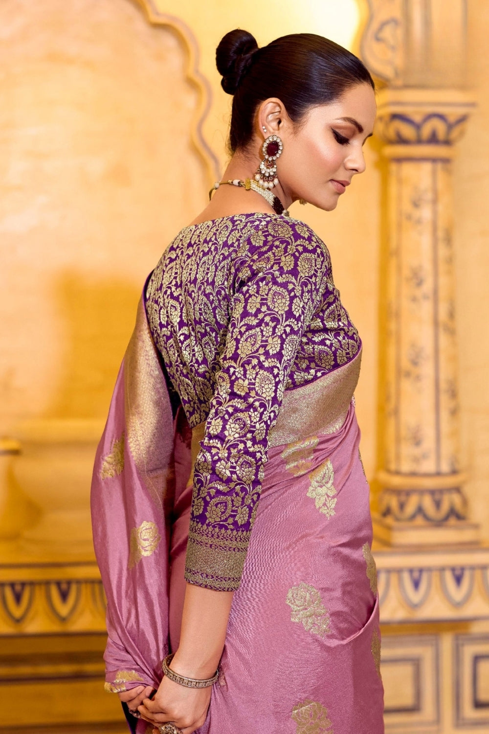 Pink Banarasi Weaving Silk Saree