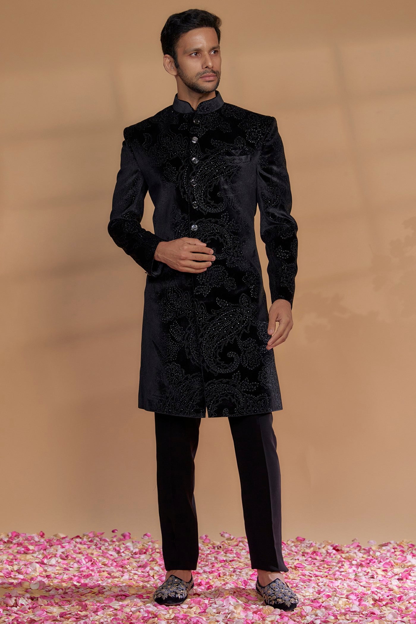 Black velvet sherwani for clearance groom