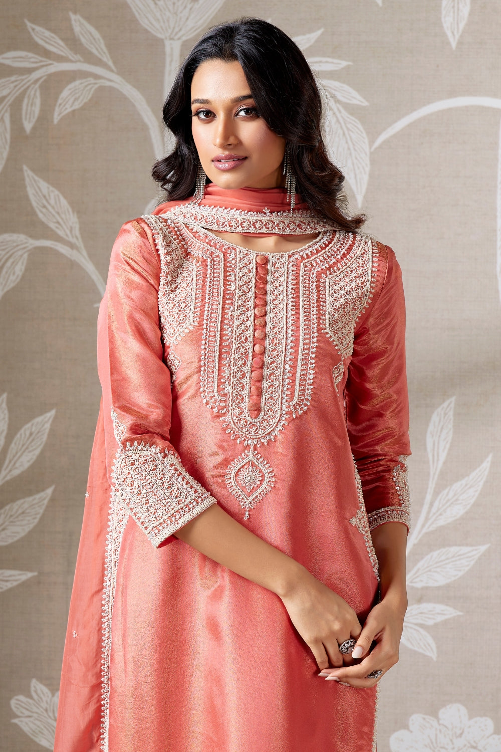 TISSUE SILK KURTA SET WITH EMBROIDERY AND CUTDANA